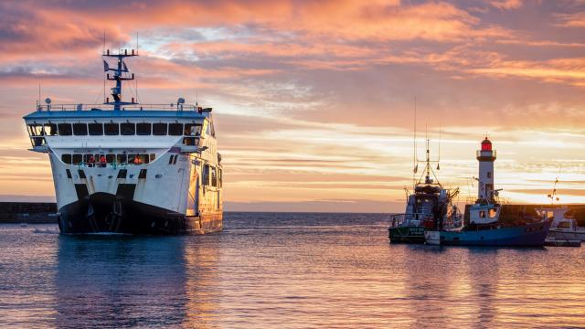Venir à Belle-Île, traversées lignes régulières, Belle île en mer, île de Bretagne, Bretagne sud, au large du Golfe du Morbihan