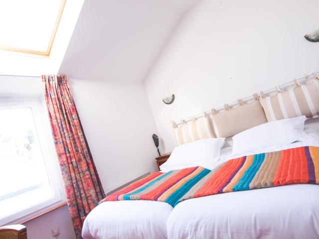 bretagne-sud-morbihan-belle-ile-en-mer-hotel-bord-de-mer-hotel-saint-amant-chambre-2.jpg