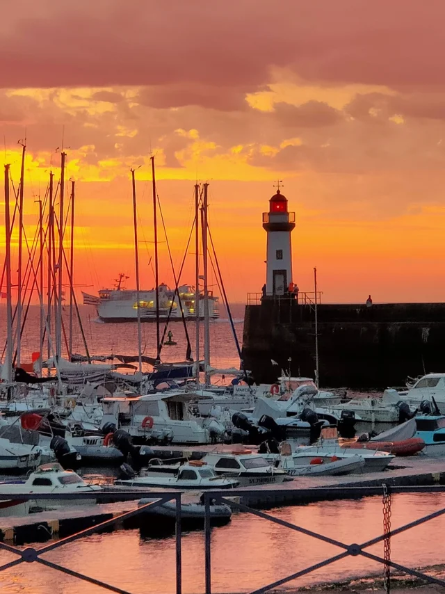 Lever De Soleil Port De Palais Julien Froger Ldd